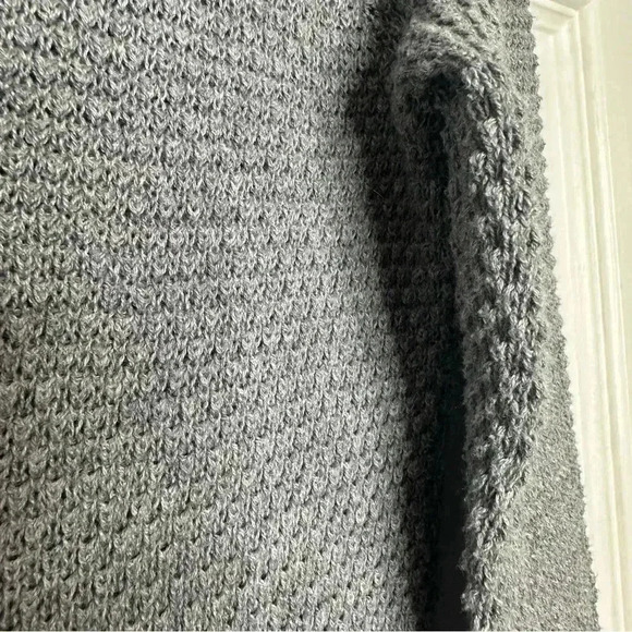 Old Navy Sweater Cable Knit Grey Size Extra Small - Picture 15 of 16